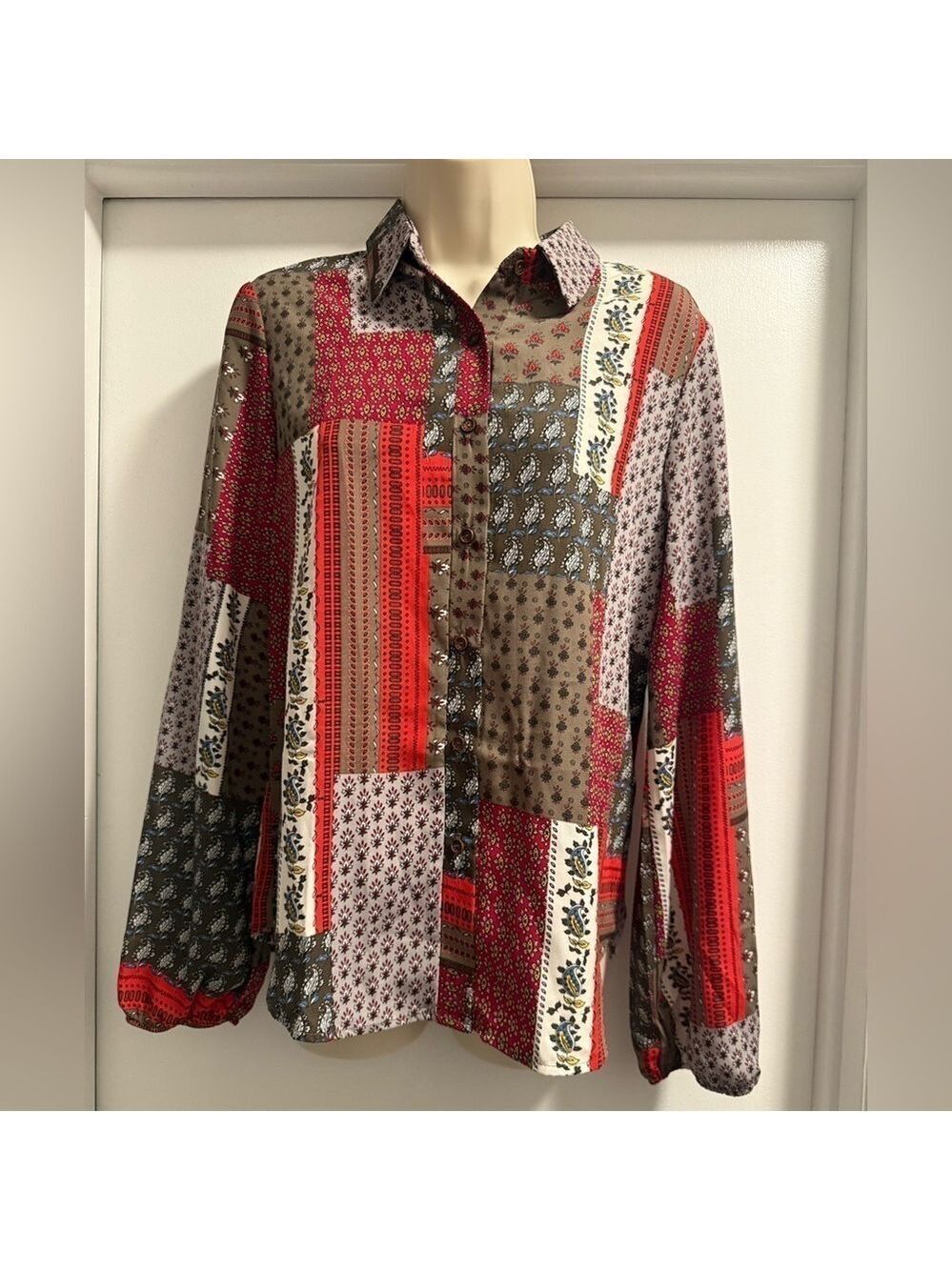 Bucketlist Red Gray Brown Bandana Patchwork Button Up Tunic Shirt Small - Picture 4 of 16